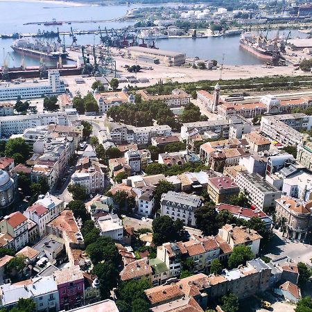 La Gare Apartment Varna Bagian luar foto